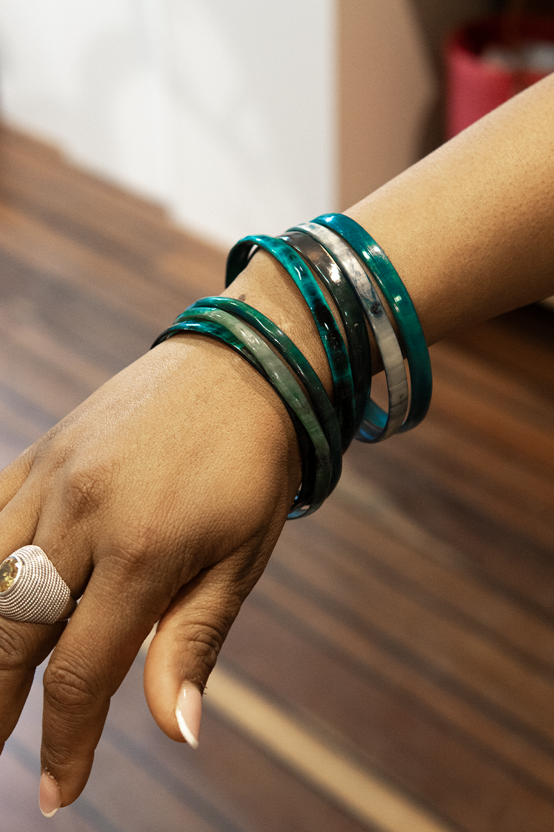 Bracelet anneau teinté • Corne de zébu de Madagascar
