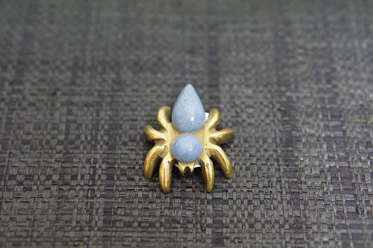 Araignée calcédoine bleu support cuivre