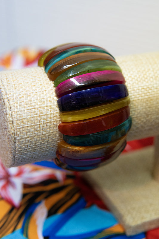 Bracelet teinté • Elastique, multicolor, lames rondes • Corne de zébu de Madagascar