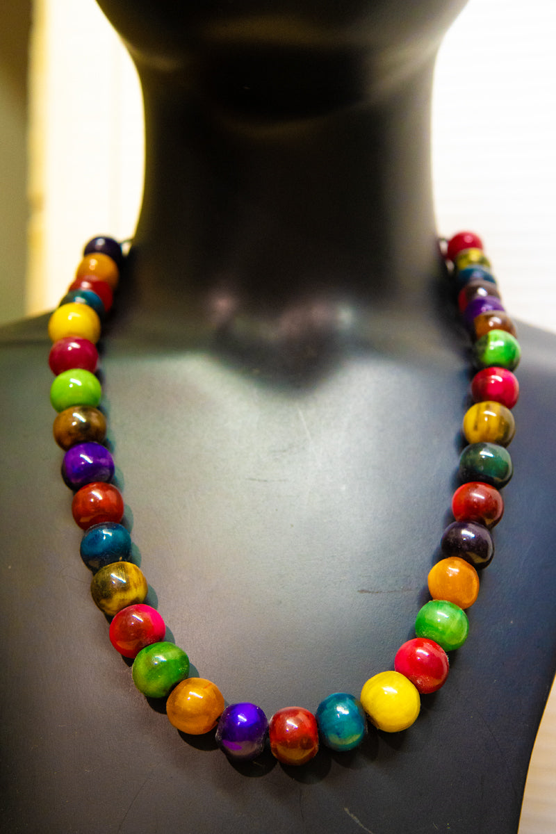 Collier teinté poudre végétale • Petites boules multicolores • Corne de zébu de Madagascar