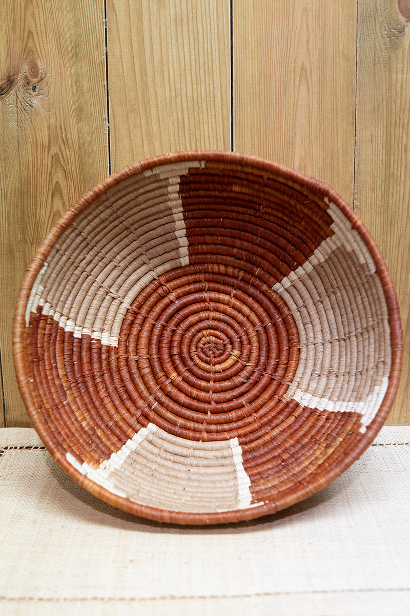 Corbeille marron beige