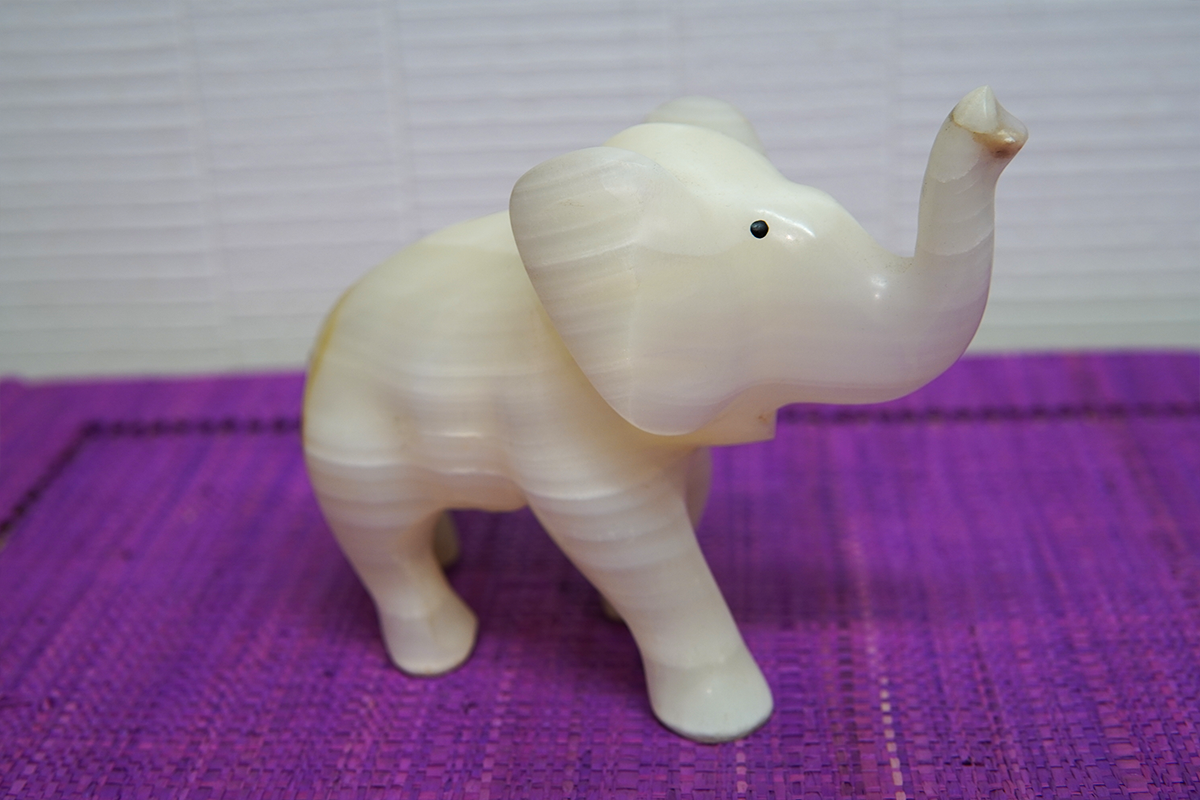 Éléphant marbre