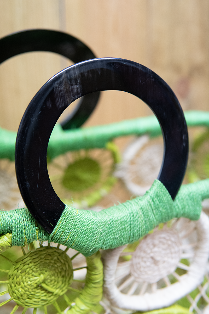 Panier macramé, anse corne de zébu