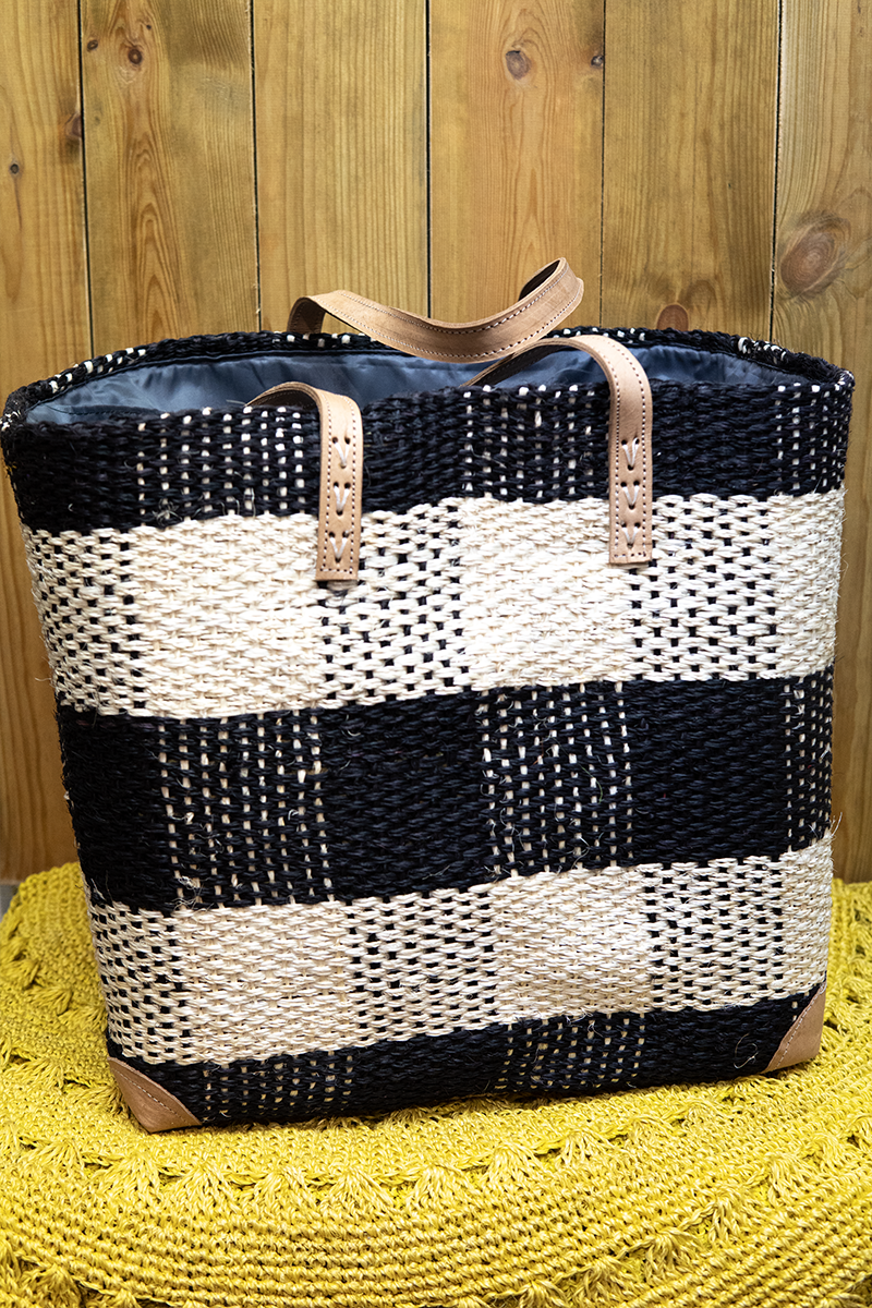 Panier en sisal, anse cuir