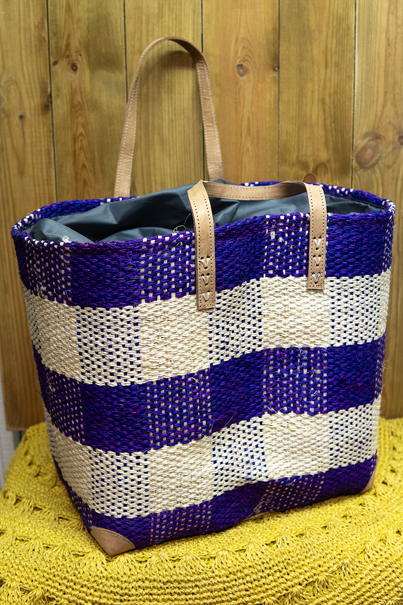 Panier en sisal, anse cuir